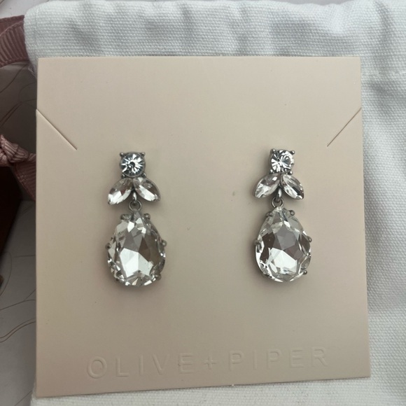 Olive + Piper Earrings - Picture 4 of 4